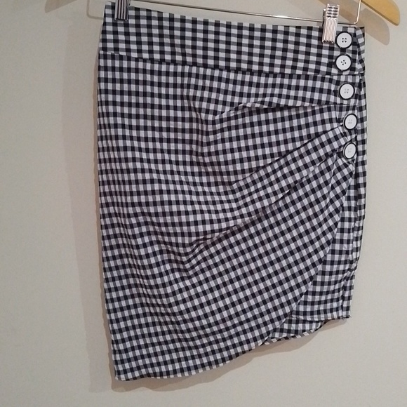 D1🎉Zara XS gingham faux wrap skirt with side buttons NWT - Picture 1 of 8